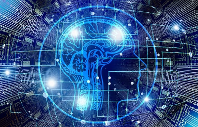 Uma representação digital de um perfil humano e seu cérebro sobreposta a um fundo de circuitos eletrônicos.